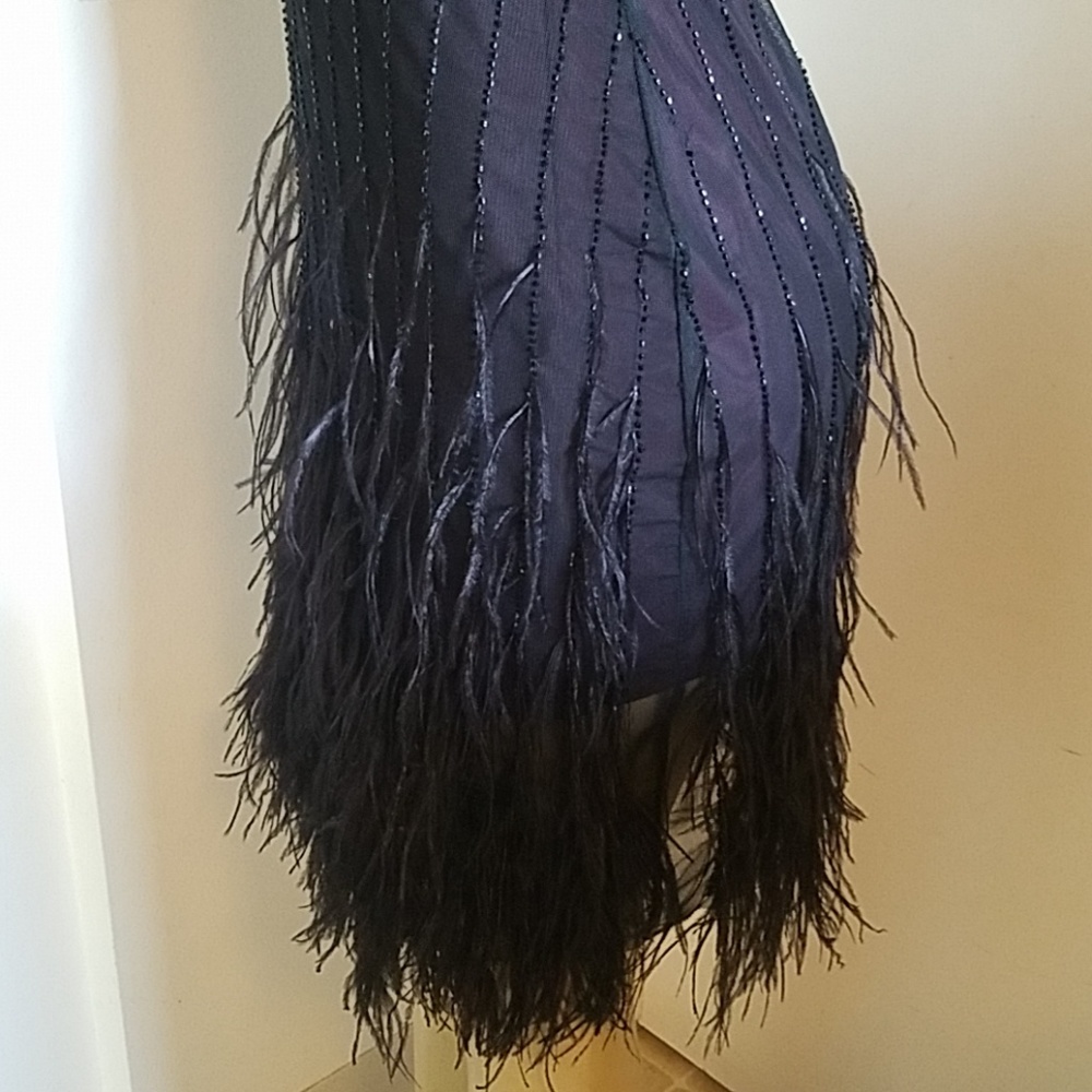 BCBGMAXAZRIA  Y2K PURPLR FEATHER SEQUIN DRESS SM - Picture 4 of 8